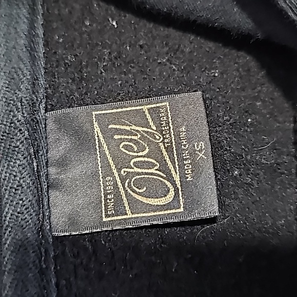 Obey black xs hoodie - Picture 7 of 8